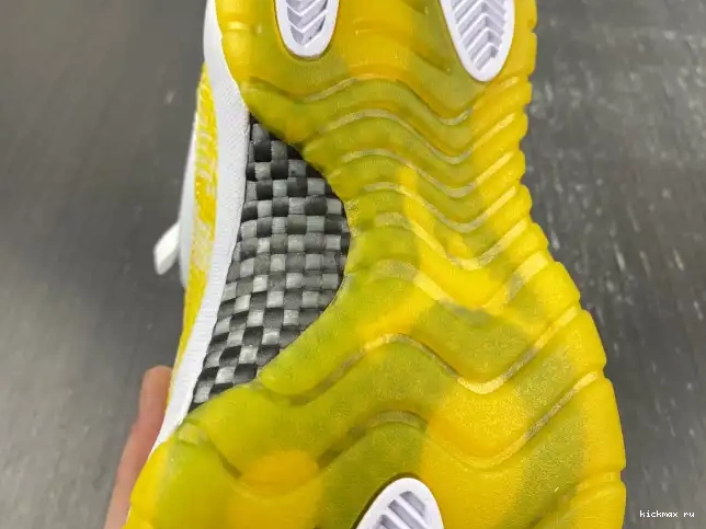 Rep Jordan Snakeskin WMNS Yellow AH7860-107 Low Air 11 0502